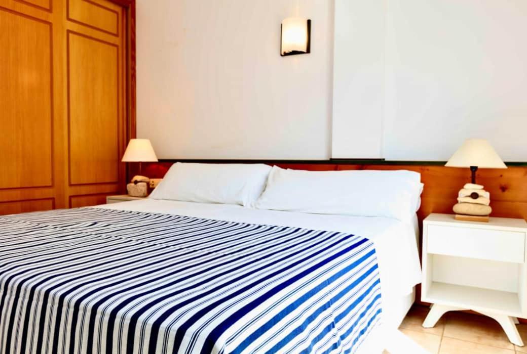 エス・プホルスApartamento Sa Varadero 2S Vista Mare Lateraleアパートメント エクステリア 写真